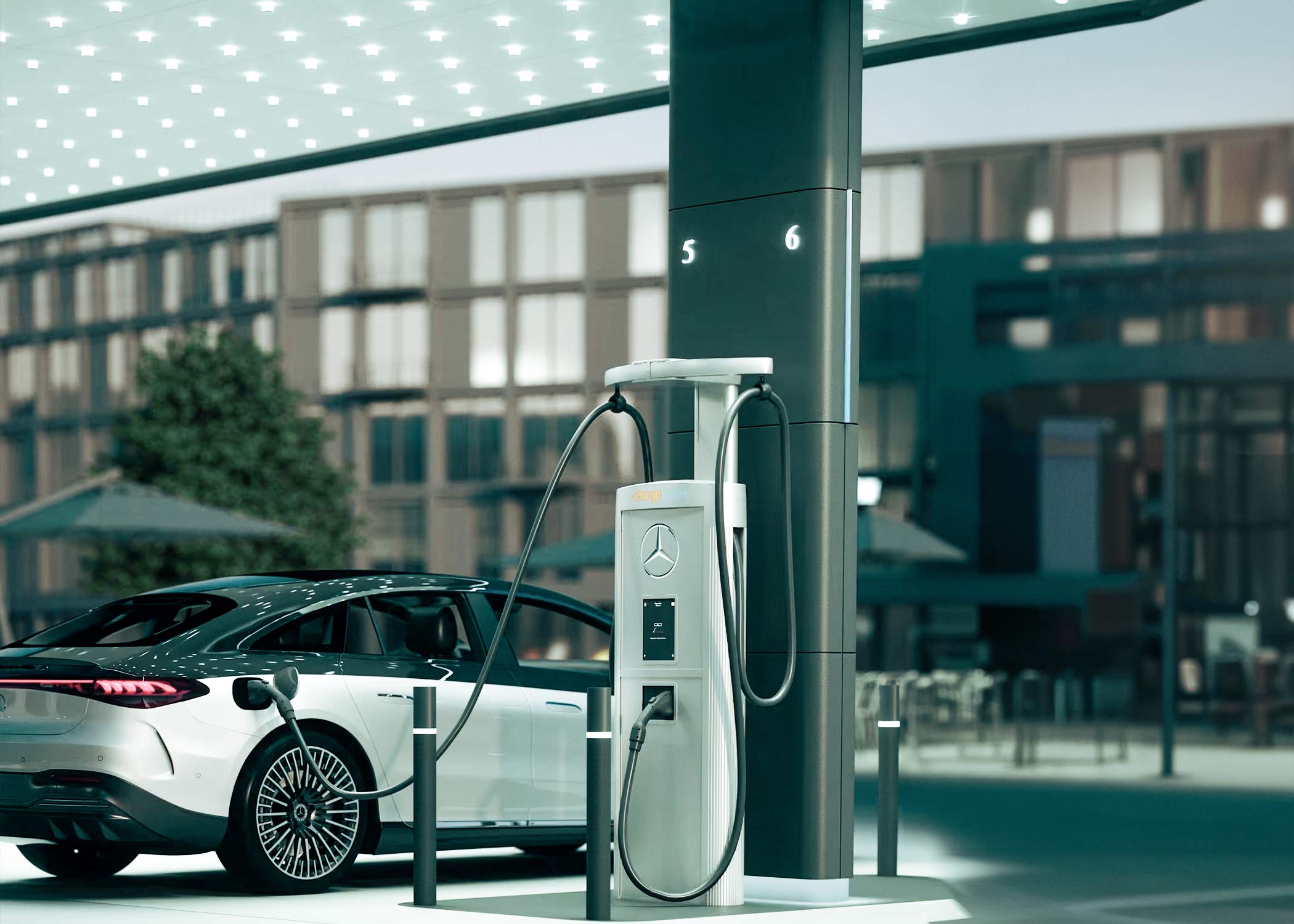 Case e-learning for Mercedes. A Mercedes electric charging station.